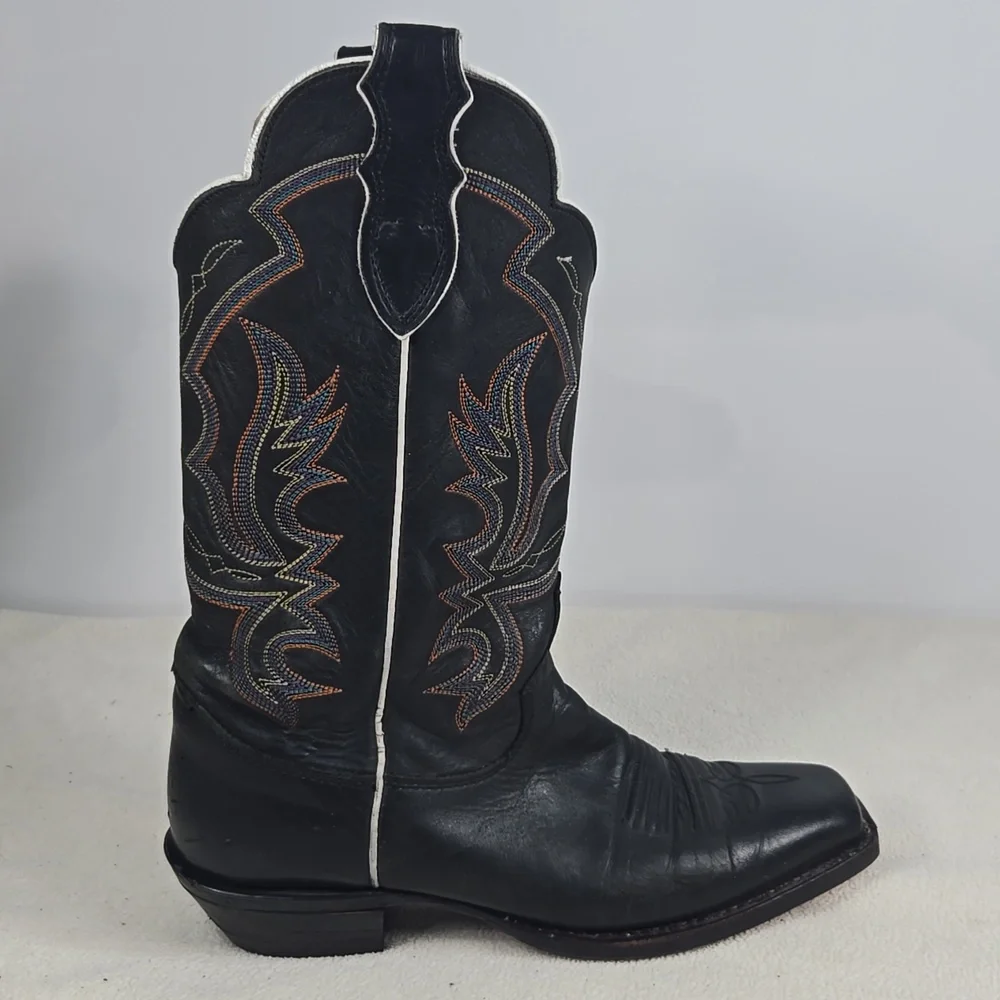 Ladies Justin Black Embroidered Cowboy Boots - Picture 8 of 11